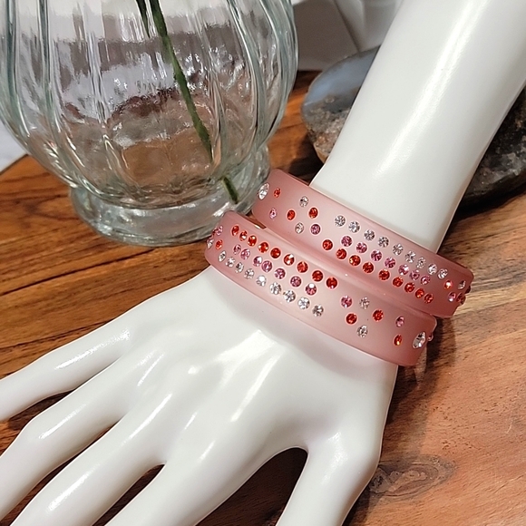 Pink Lucite Embellished  Rhinestones Vintage Bangle Bracelet Duo - Picture 4 of 7